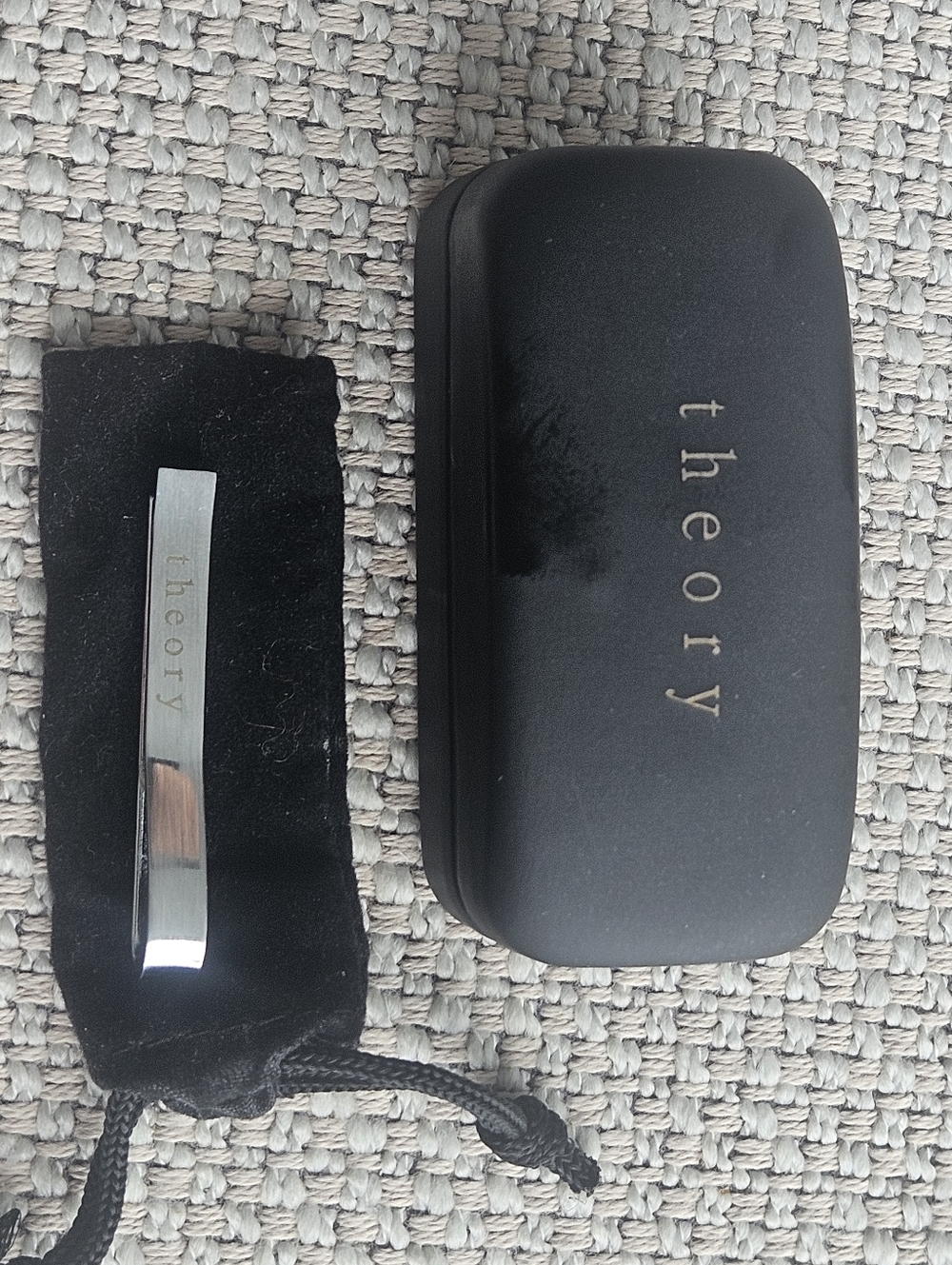 Theory Tie clip